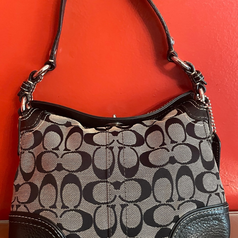 Coach Black and Cream Signature Shoulder Bag